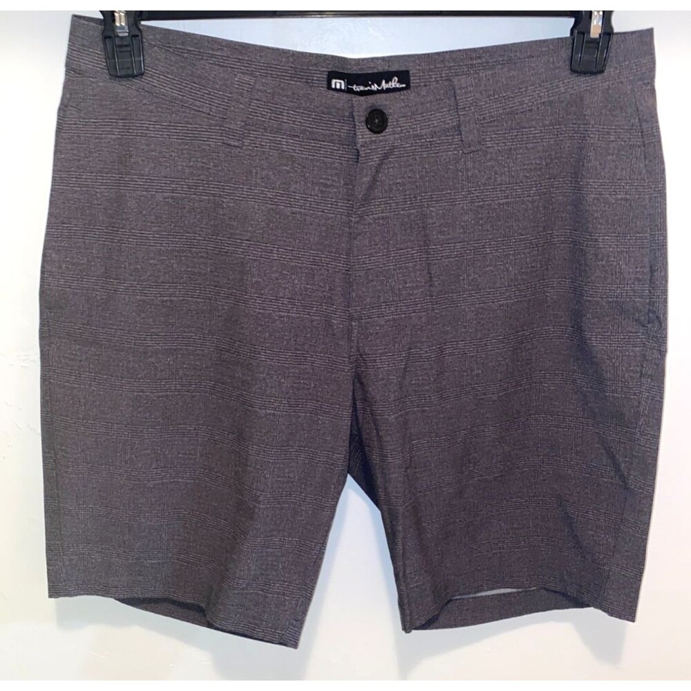 Travis Mathew Shorts Mens Size 36 Grommet Textured Grey Pinstripe Plaid Golf
